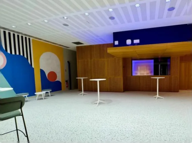 Foyer avec mange-debout